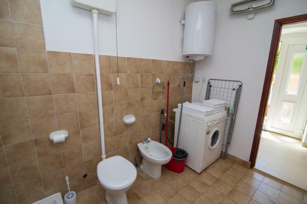 Andjelka B4-Blue Apartment Mali Losinj Exterior photo